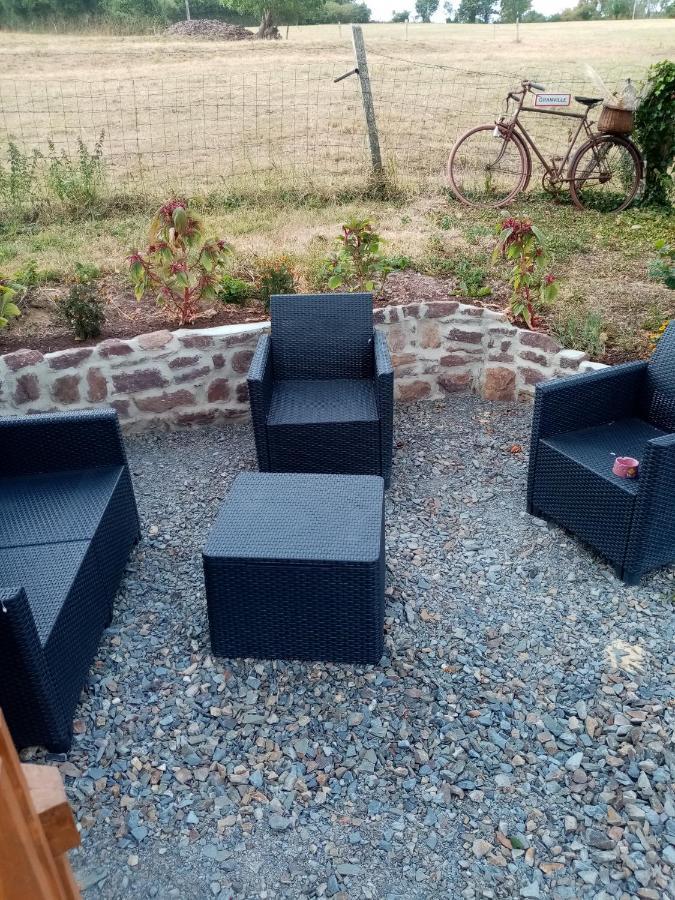 La Tour De Ver Gite Atypique Possibilite Table D'Hotes Sur Reservation エクステリア 写真